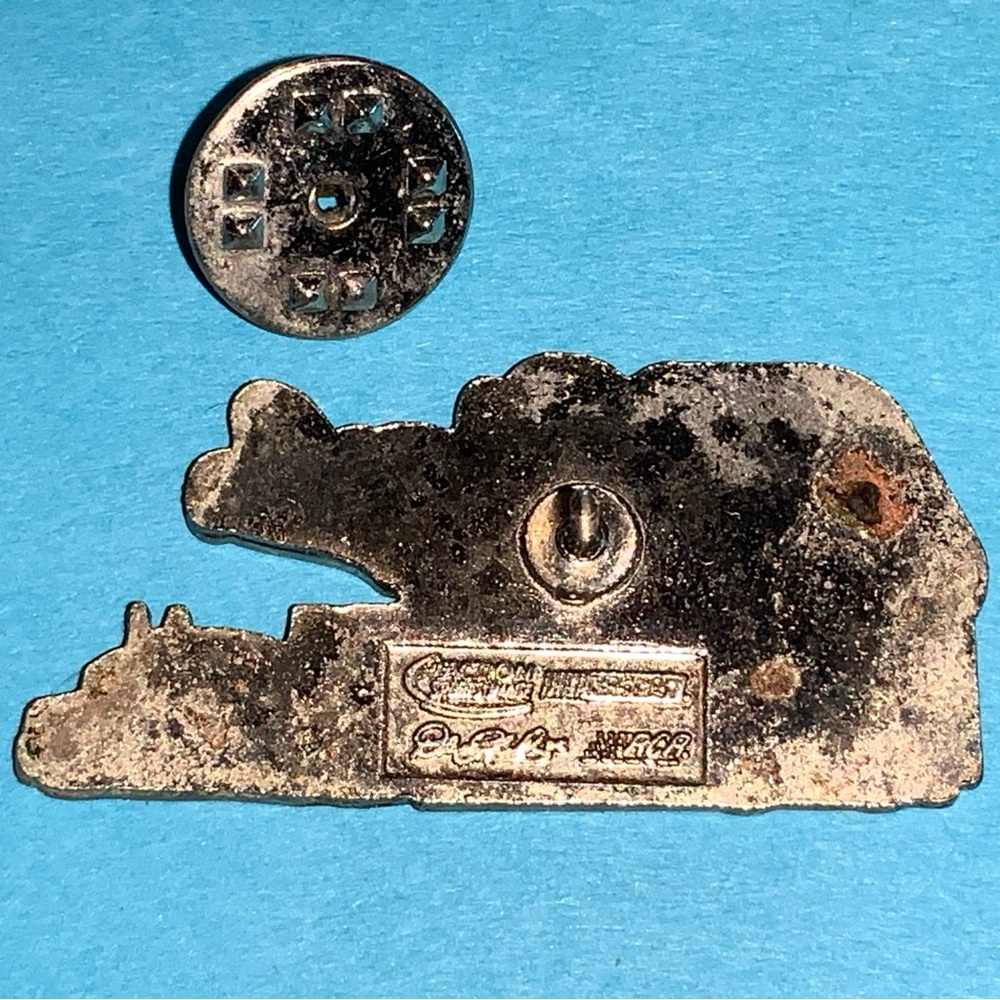 Dale Earnhardt Racing Pin - Picture 3 of 6